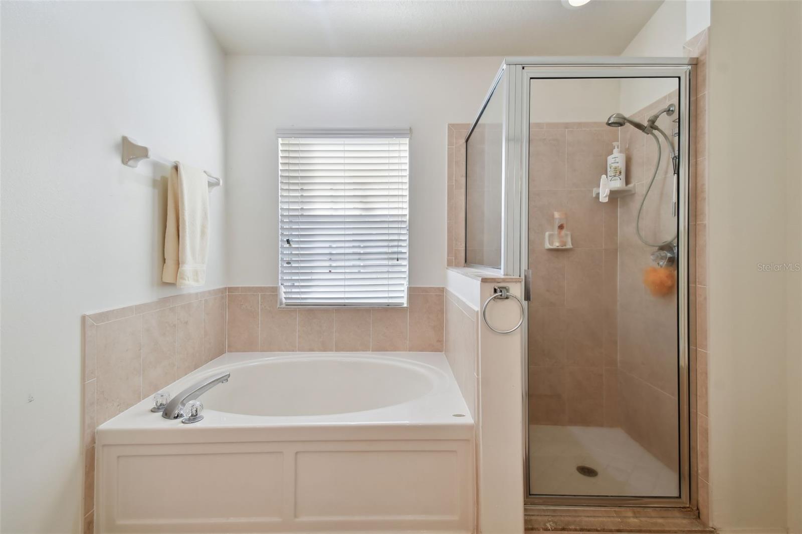 501 9TH ST NE, RUSKIN, FL, 33570