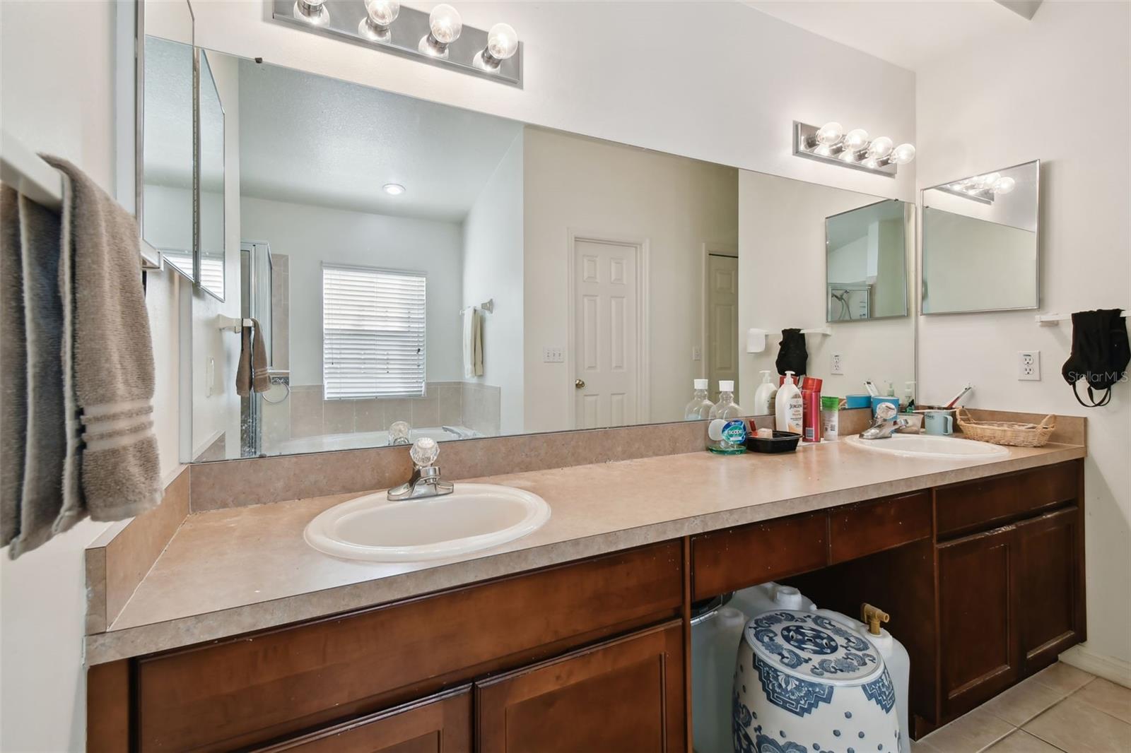 501 9TH ST NE, RUSKIN, FL, 33570