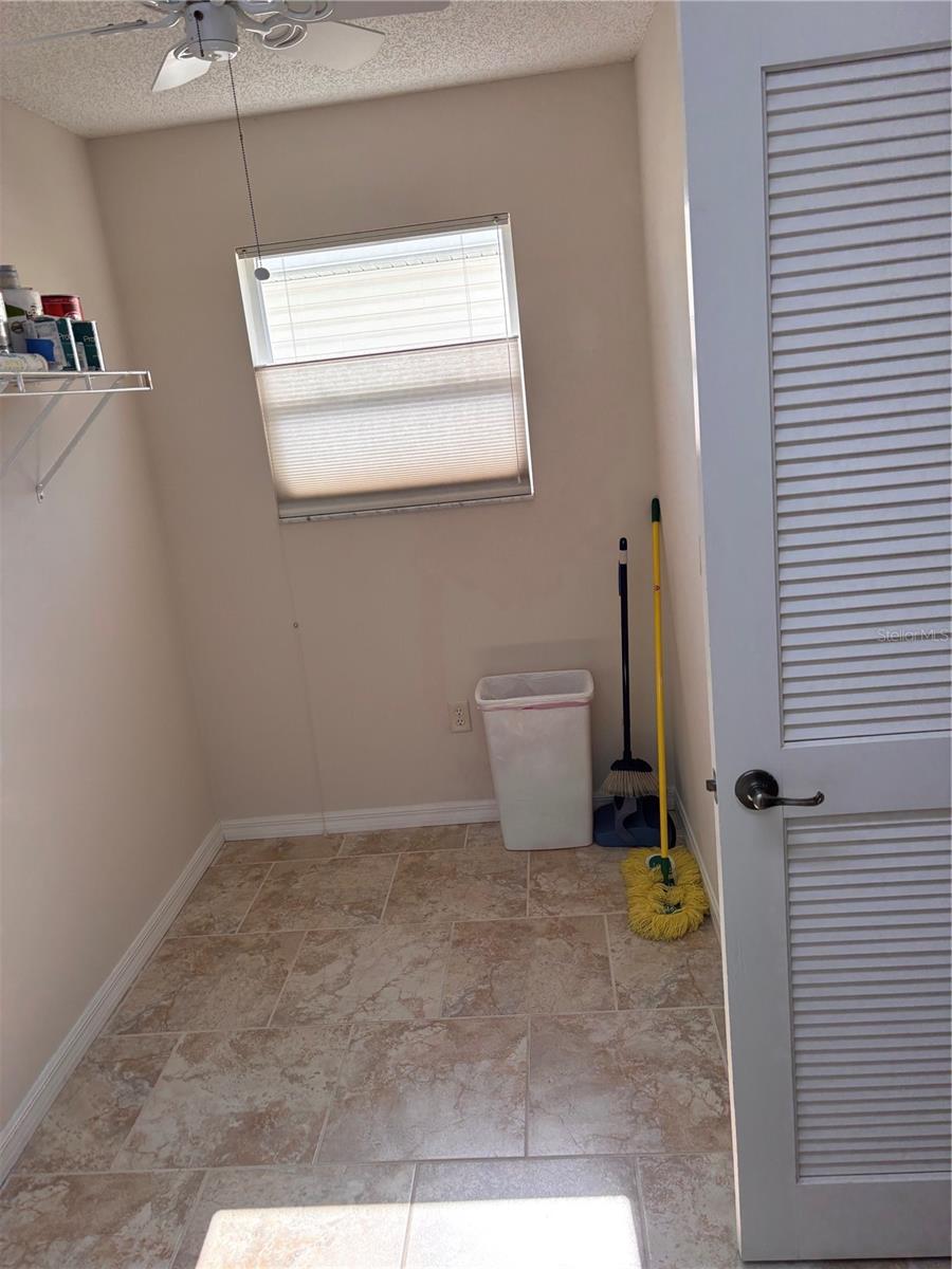 3425 DIXON LN, THE VILLAGES, FL, 32162