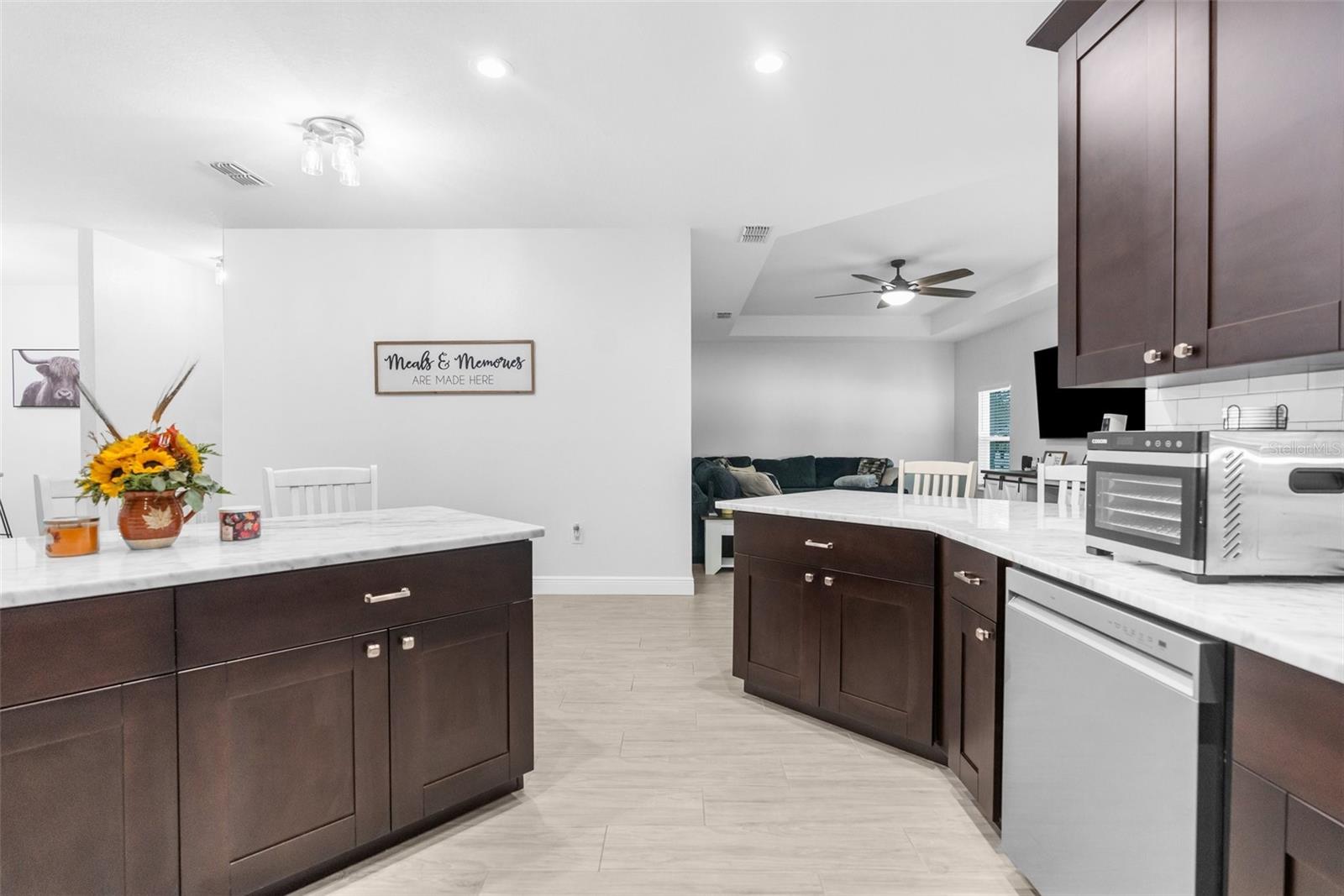 13031 PACIFIC NIGHTHAWK AVE, WEEKI WACHEE, FL, 34614