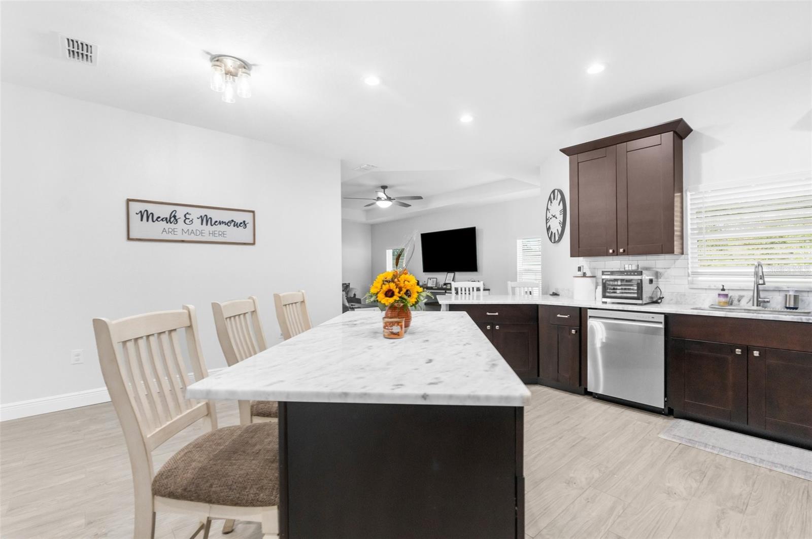 13031 PACIFIC NIGHTHAWK AVE, WEEKI WACHEE, FL, 34614