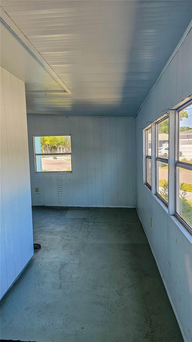 527 4TH AVE NW, LARGO, FL, 33770
