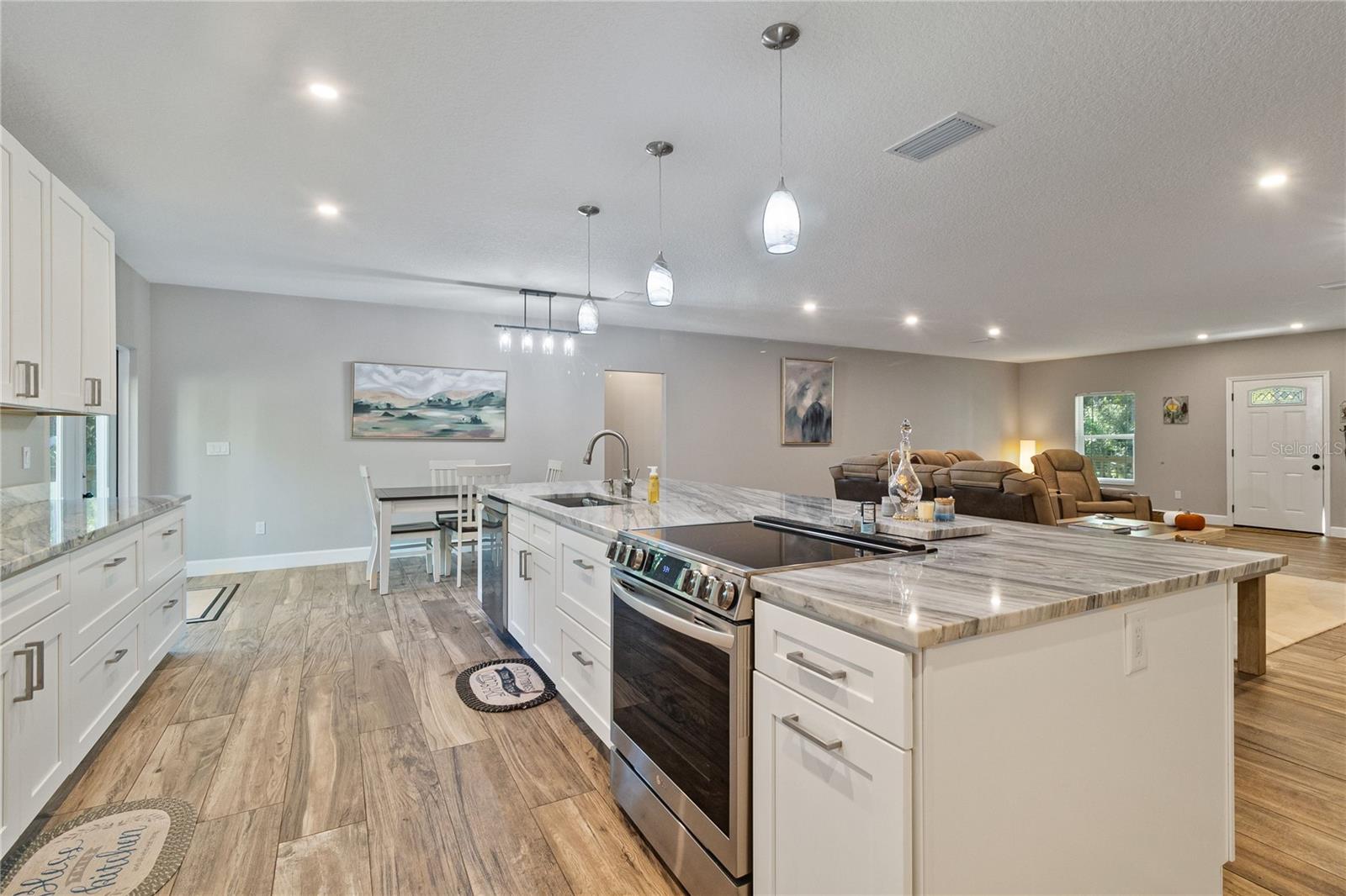 2995 RAGIS RD, EDGEWATER, FL, 32132