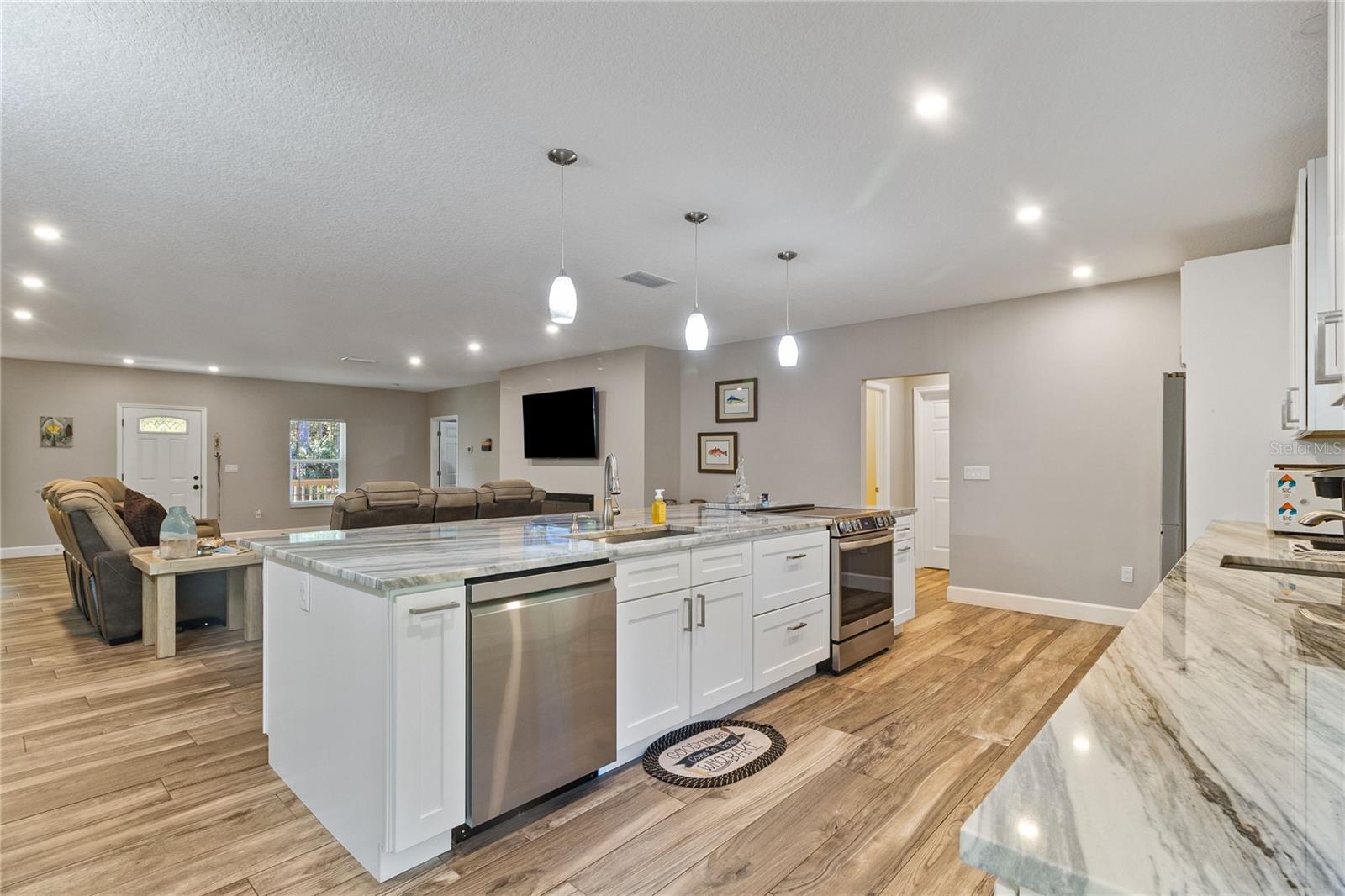 2995 RAGIS RD, EDGEWATER, FL, 32132