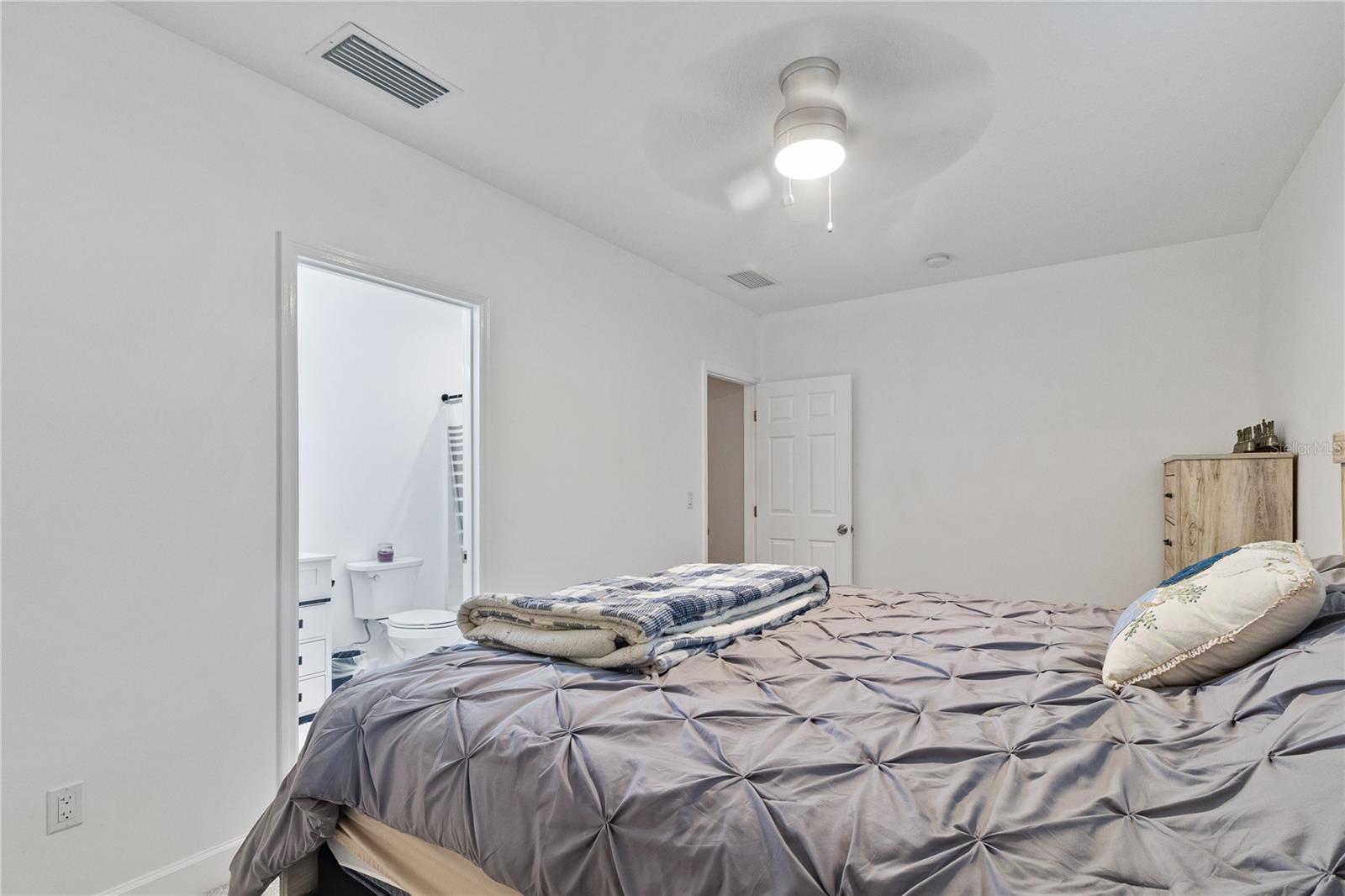 2995 RAGIS RD, EDGEWATER, FL, 32132