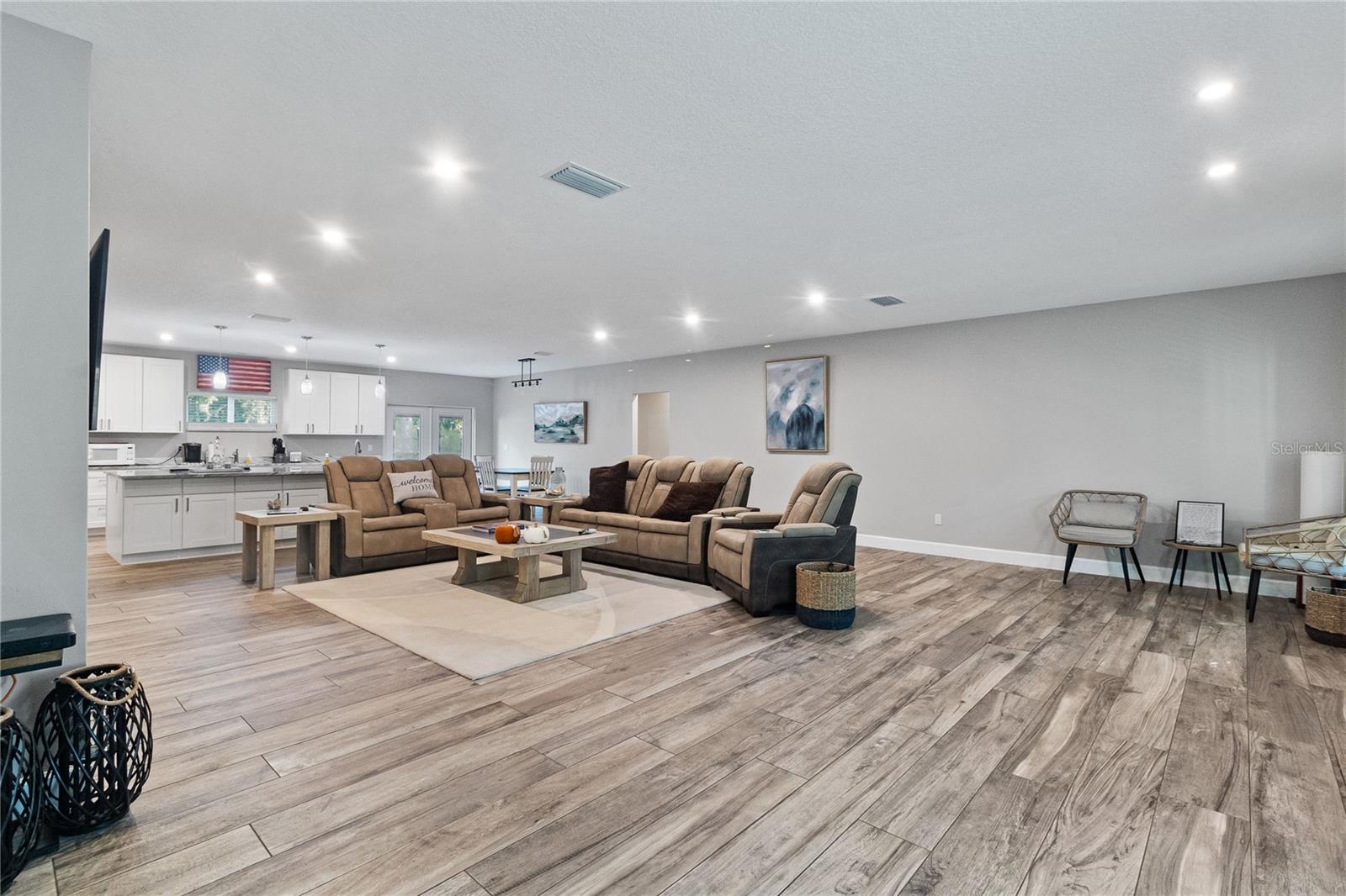 2995 RAGIS RD, EDGEWATER, FL, 32132