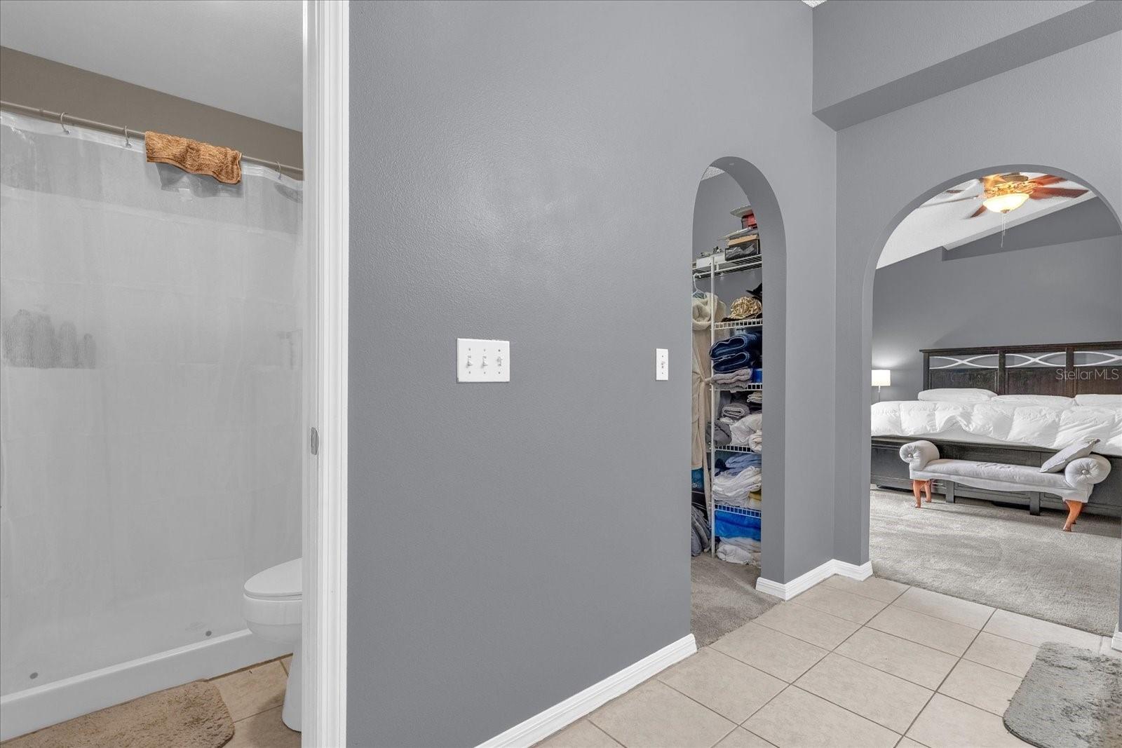 911 VASSAR DR, EUSTIS, FL, 32726