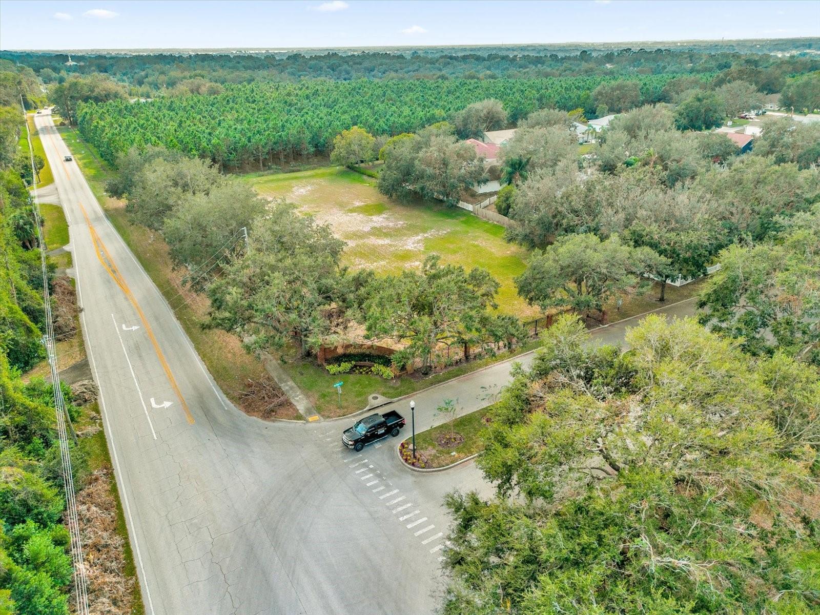 911 VASSAR DR, EUSTIS, FL, 32726