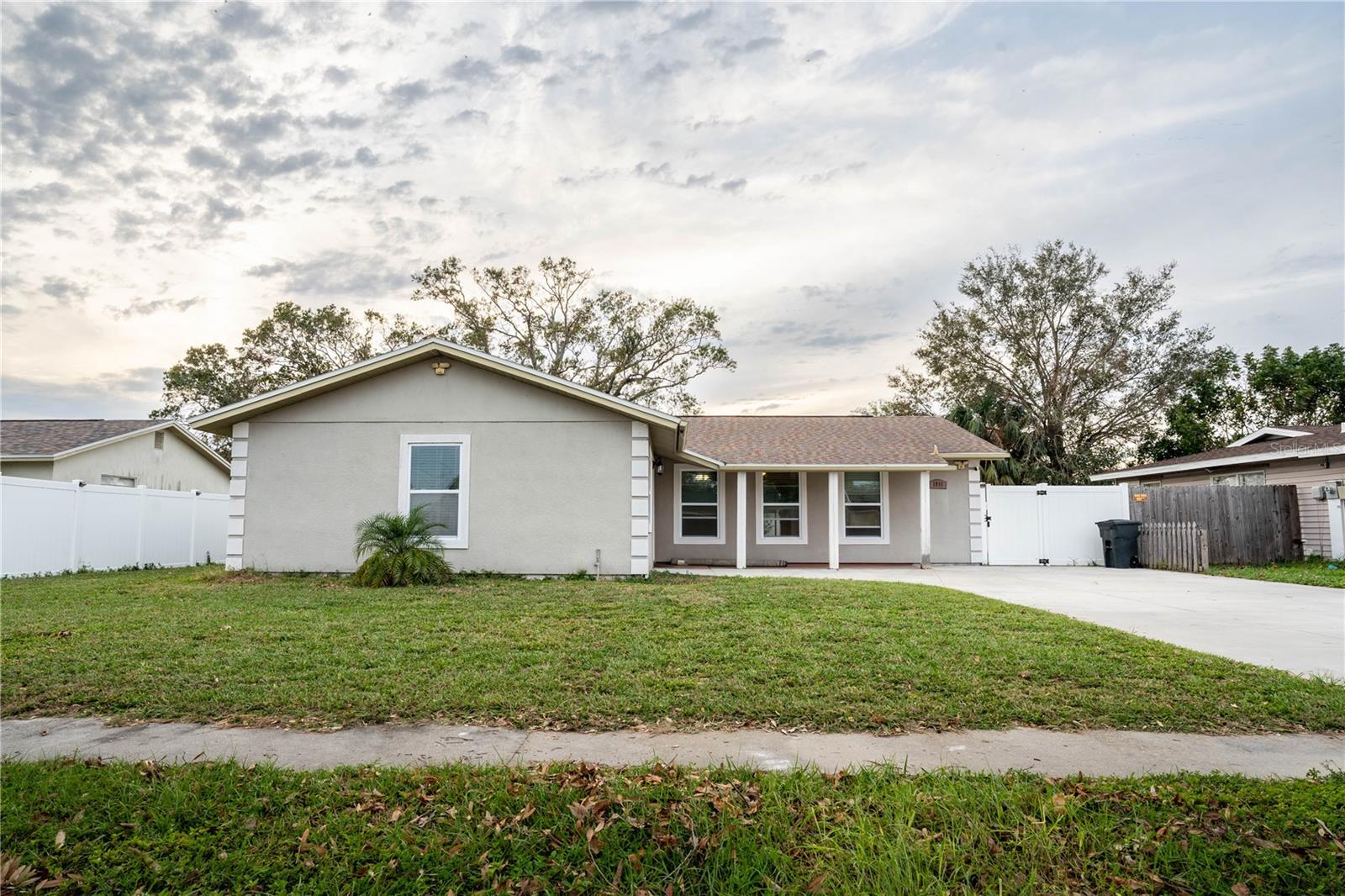 1811 N CONRAD AVE, SARASOTA, FL, 34234