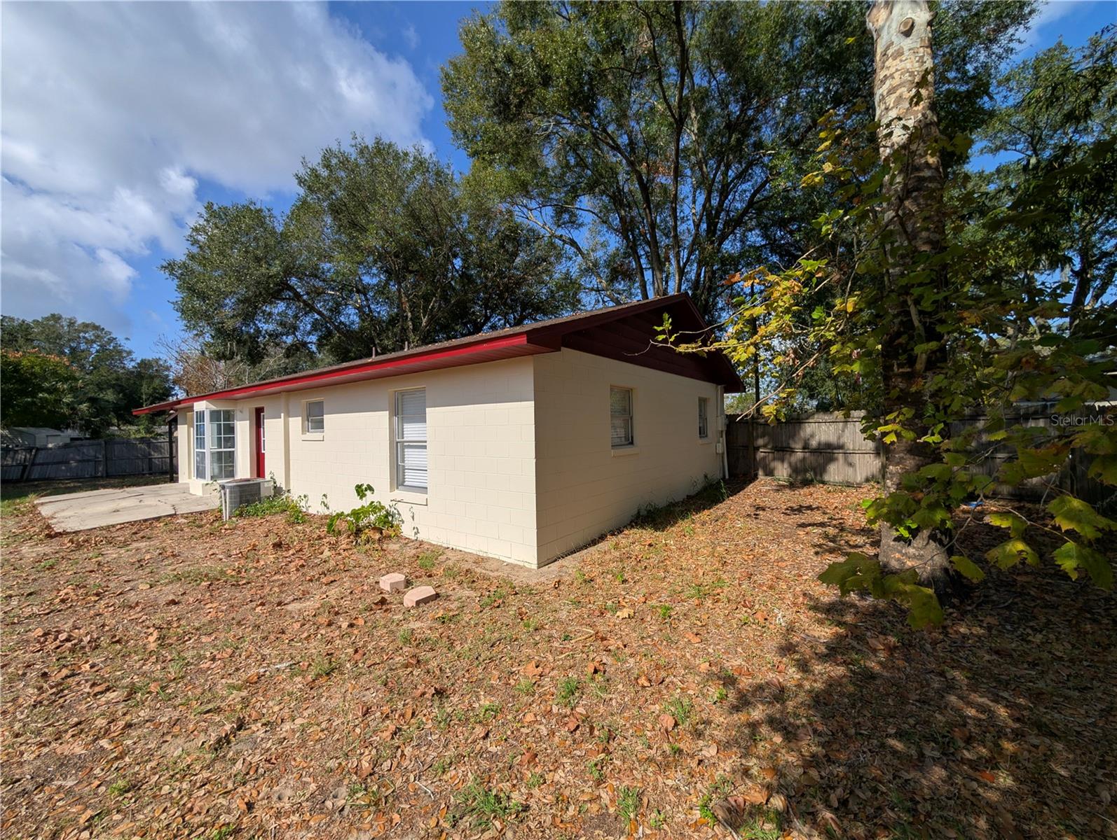 1301 REDWOOD CT, TAVARES, FL, 32778