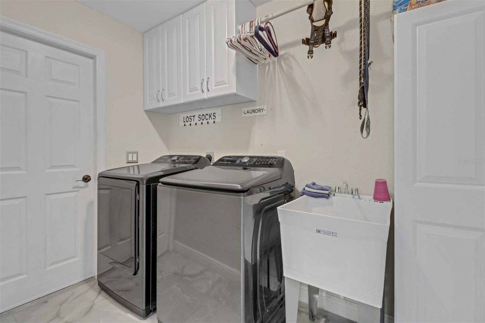 1009 SE 5TH AVE, CAPE CORAL, FL, 33990