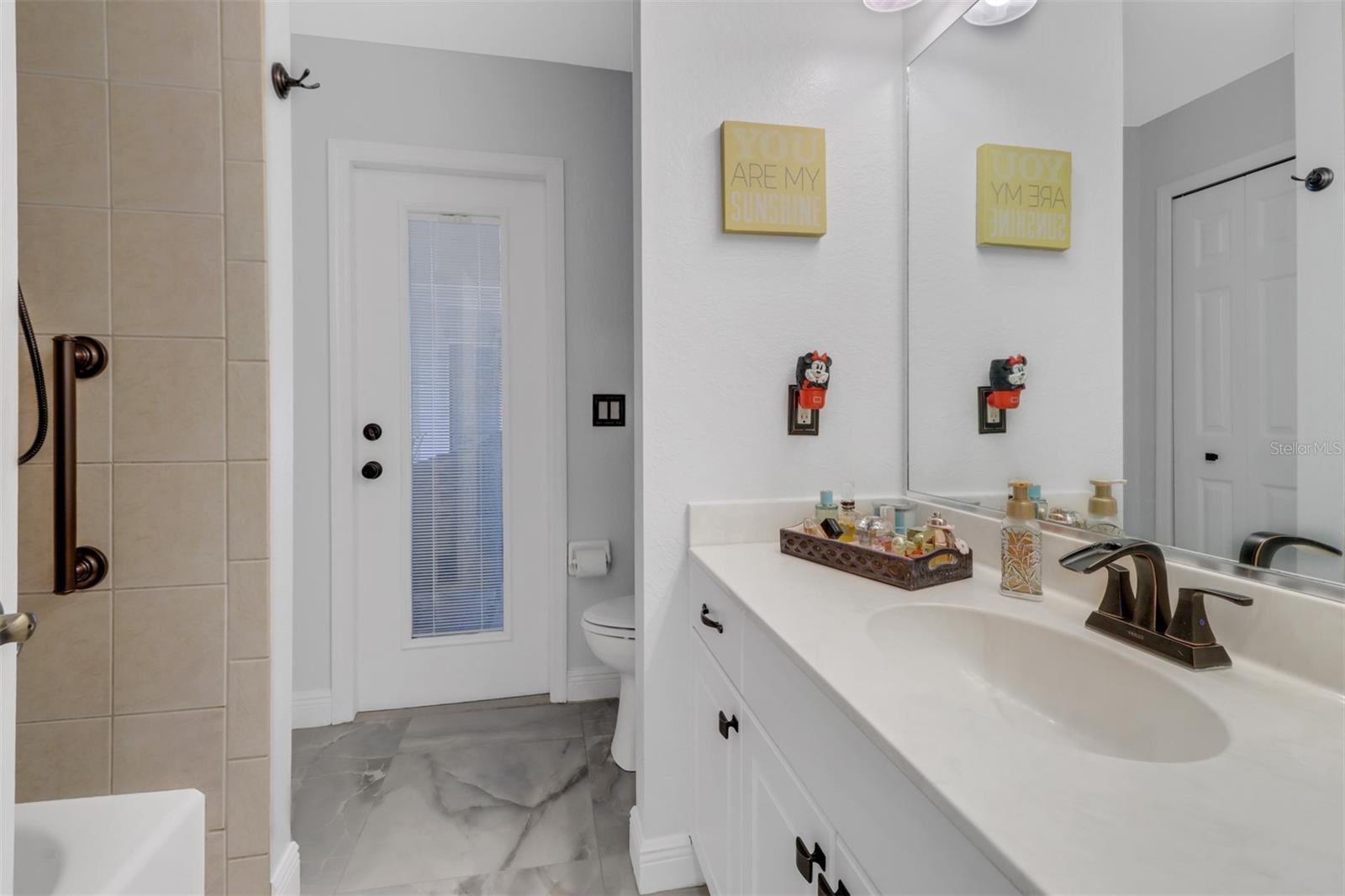 1009 SE 5TH AVE, CAPE CORAL, FL, 33990