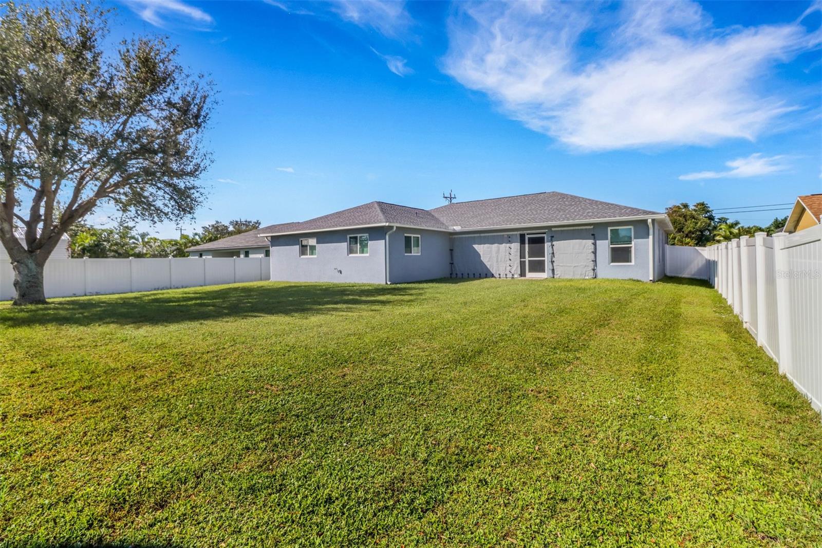 1009 SE 5TH AVE, CAPE CORAL, FL, 33990