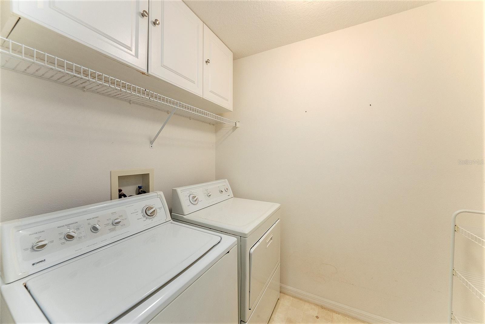1210 PARADISE LAKE DR, TARPON SPRINGS, FL, 34689