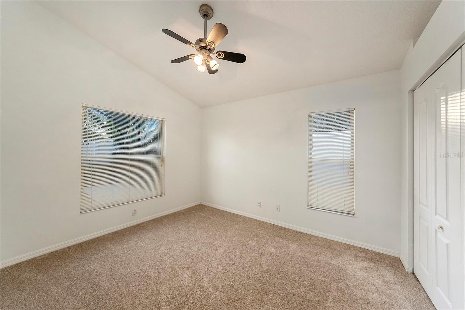 1210 PARADISE LAKE DR, TARPON SPRINGS, FL, 34689