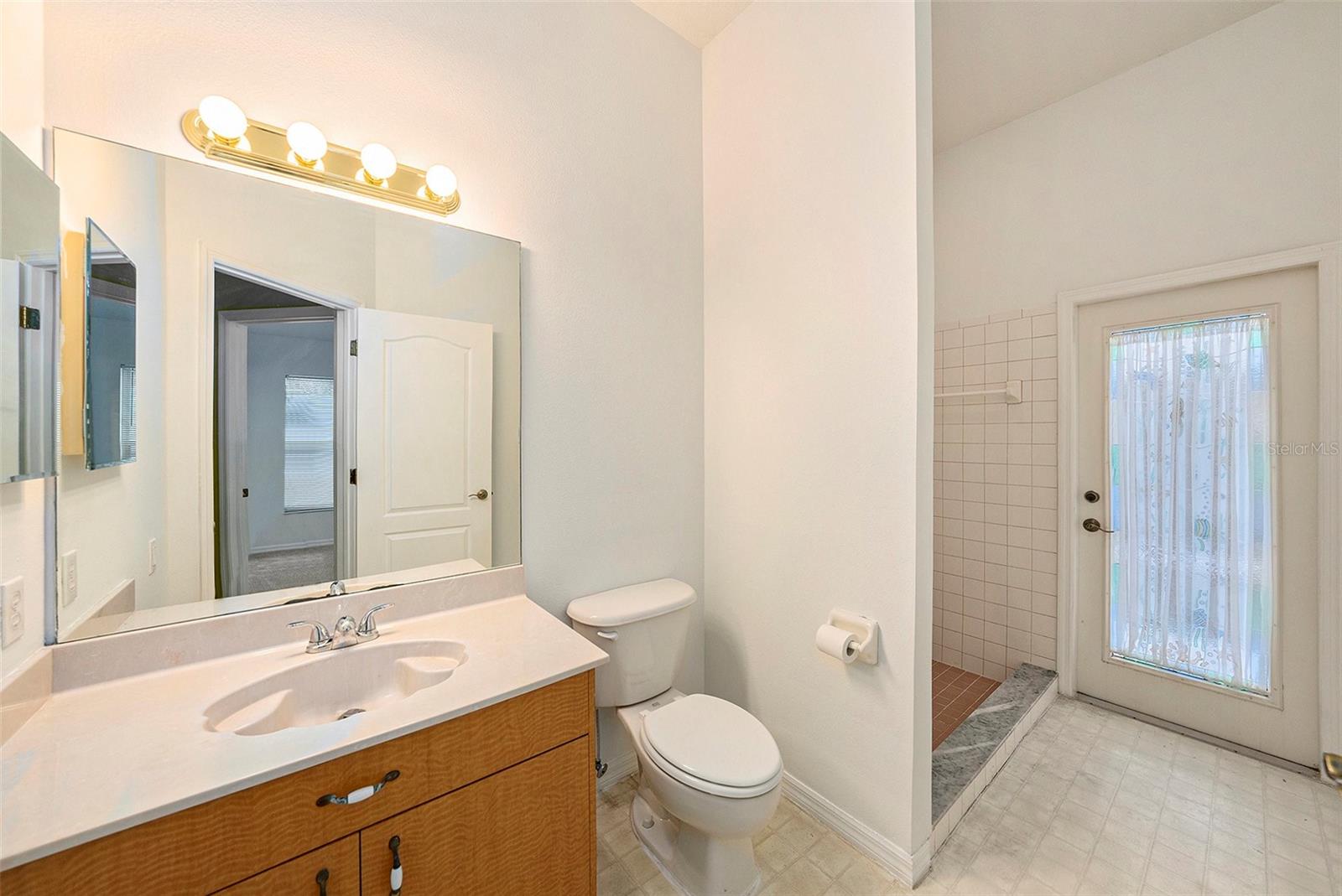 1210 PARADISE LAKE DR, TARPON SPRINGS, FL, 34689