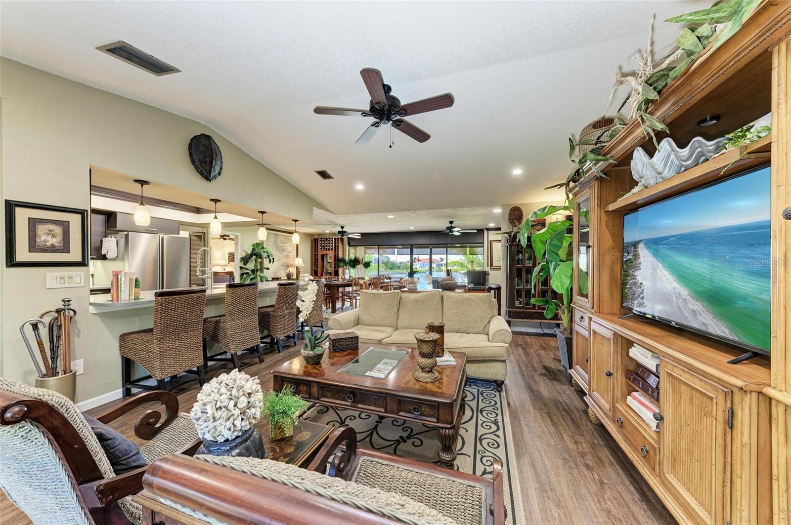 376 PORTOFINO DR, PUNTA GORDA, FL, 33950