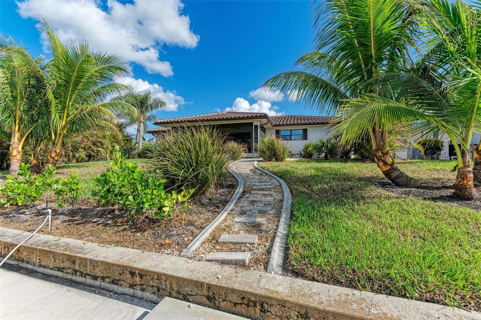 376 PORTOFINO DR, PUNTA GORDA, FL, 33950