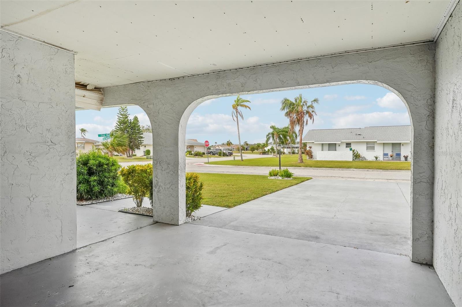 1301 NEW BEDFORD DR #1301, SUN CITY CENTER, FL, 33573