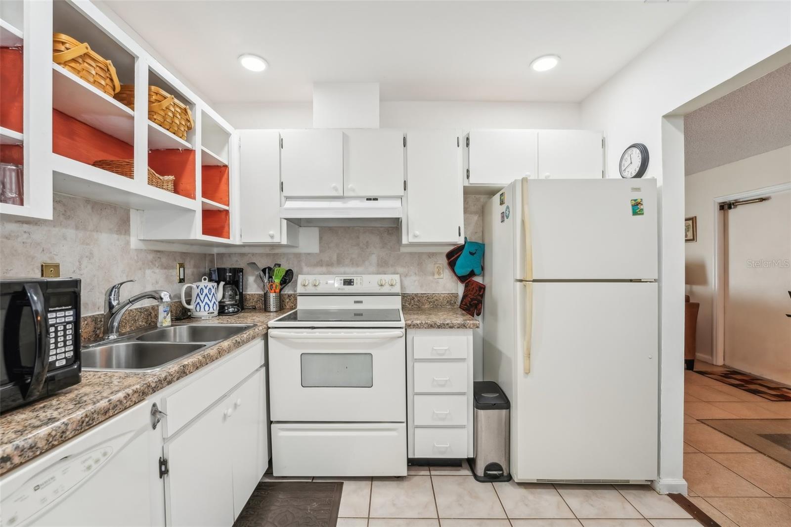 1301 NEW BEDFORD DR #1301, SUN CITY CENTER, FL, 33573