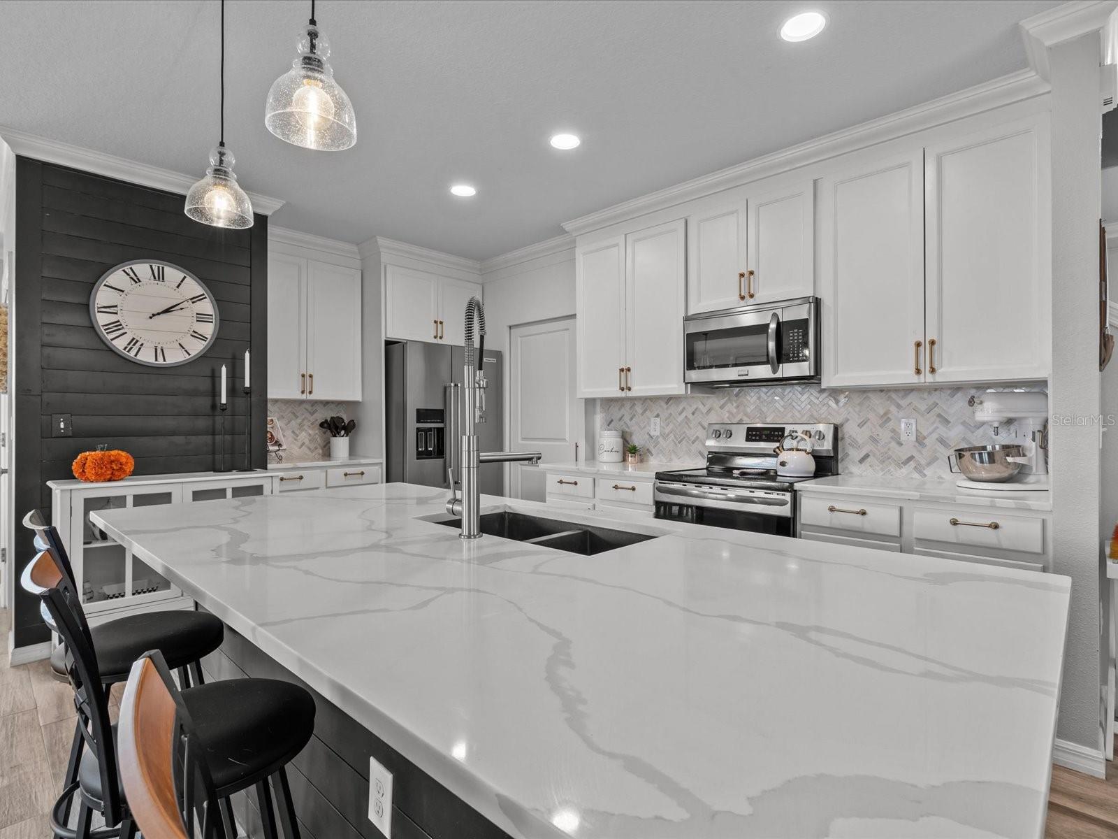 7672 TUSCAN BAY CIR, WESLEY CHAPEL, FL, 33545