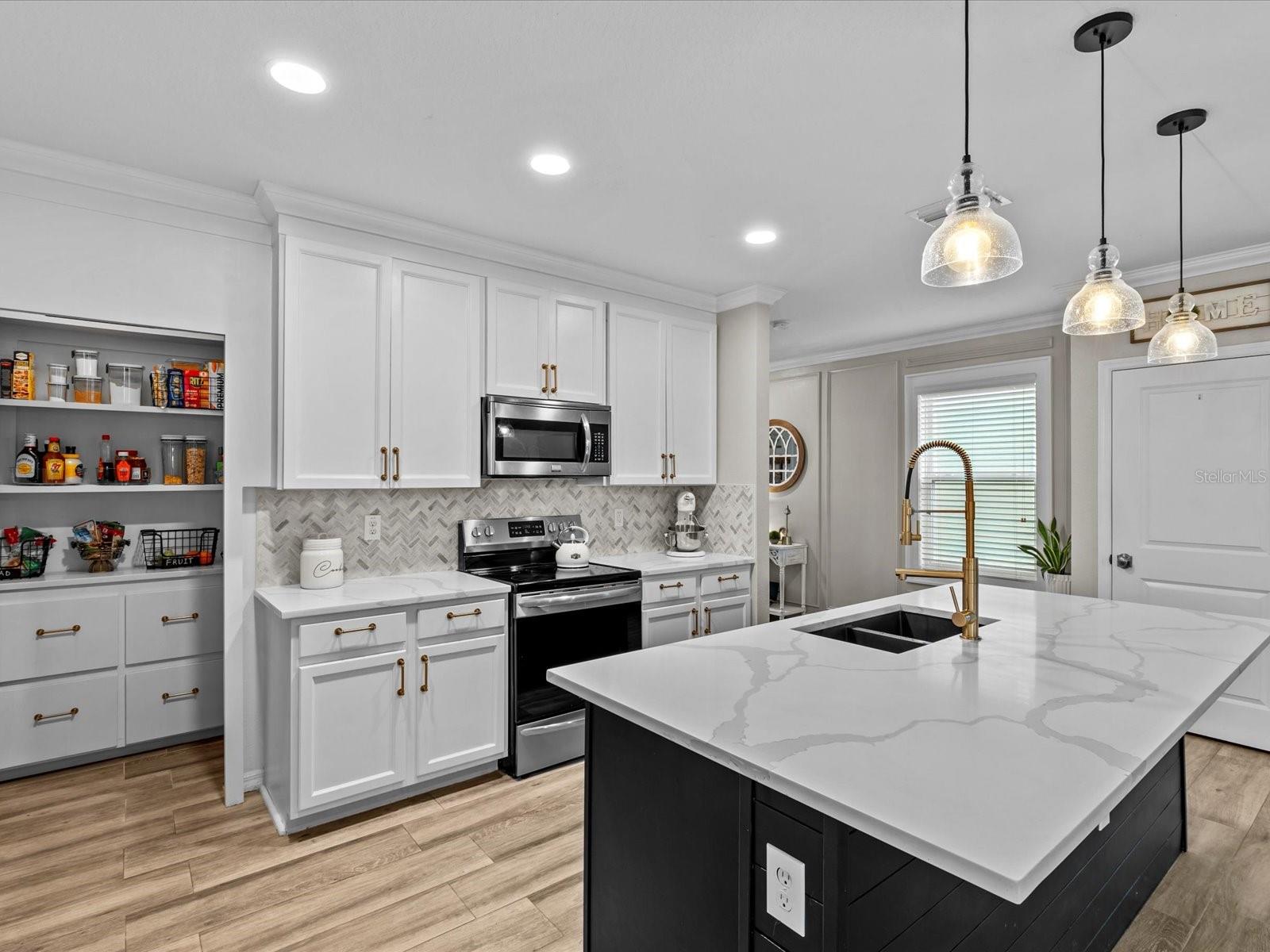 7672 TUSCAN BAY CIR, WESLEY CHAPEL, FL, 33545