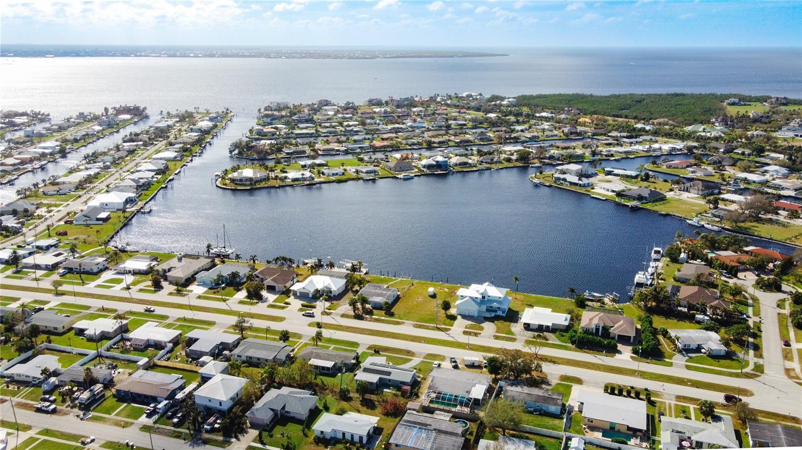 21524 EDGEWATER DR, PORT CHARLOTTE, FL, 33952