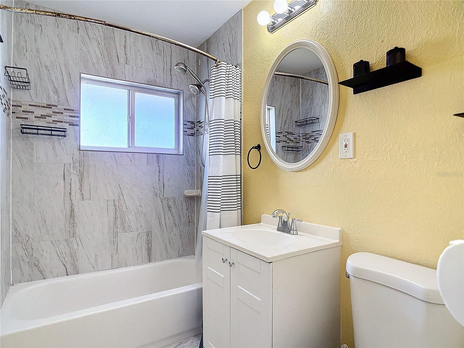 21524 EDGEWATER DR, PORT CHARLOTTE, FL, 33952