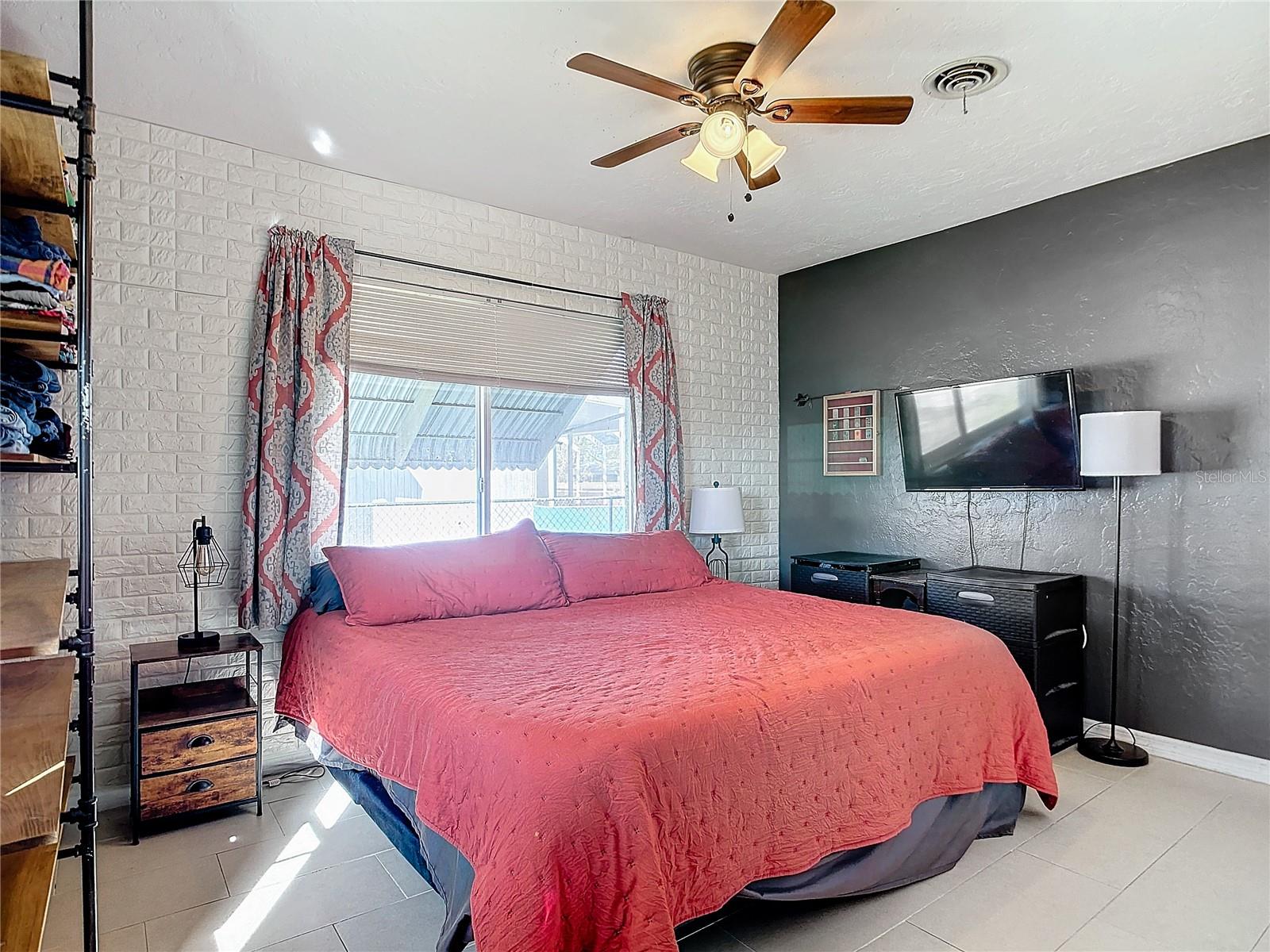 21524 EDGEWATER DR, PORT CHARLOTTE, FL, 33952