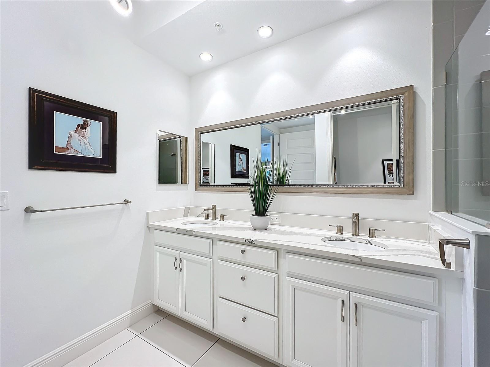 10530 BOARDWALK LOOP #304, LAKEWOOD RANCH, FL, 34202