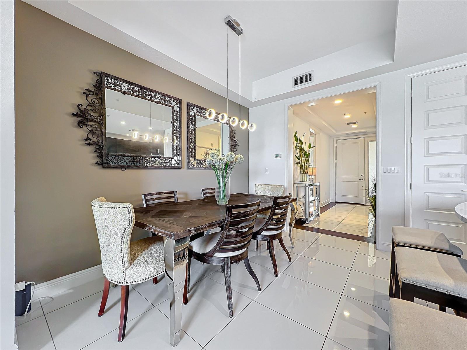 10530 BOARDWALK LOOP #304, LAKEWOOD RANCH, FL, 34202