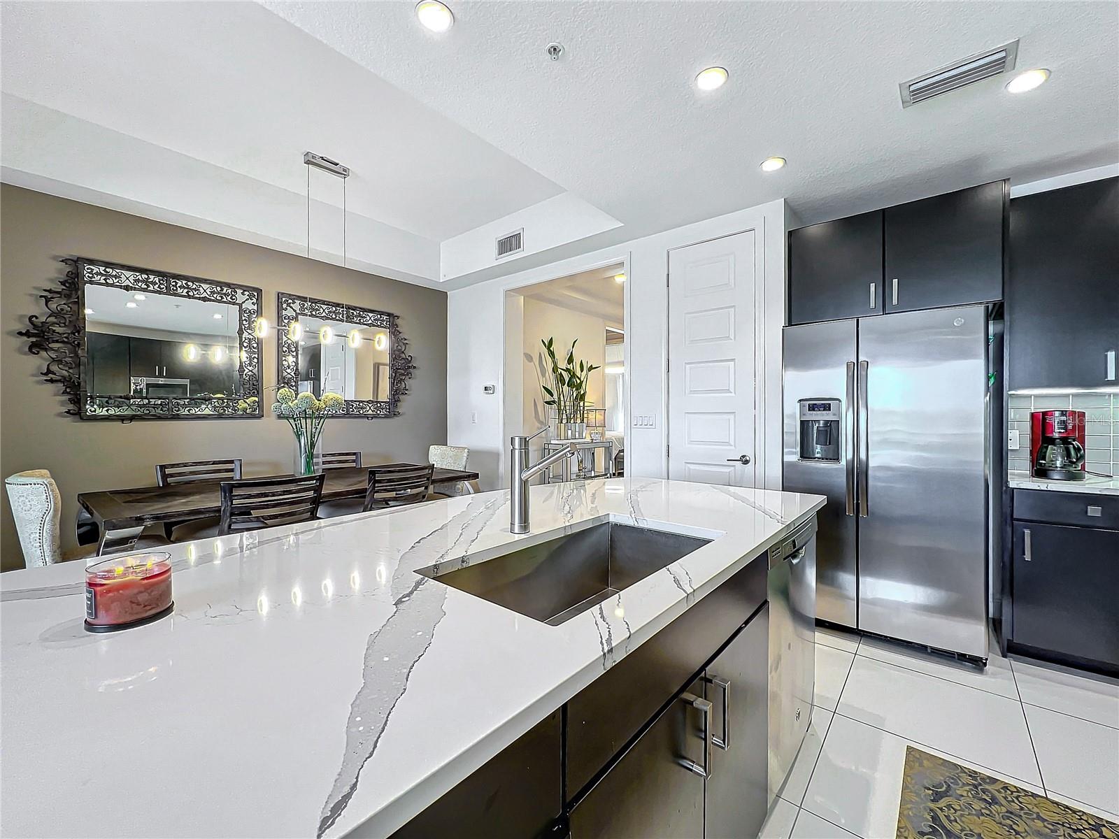 10530 BOARDWALK LOOP #304, LAKEWOOD RANCH, FL, 34202