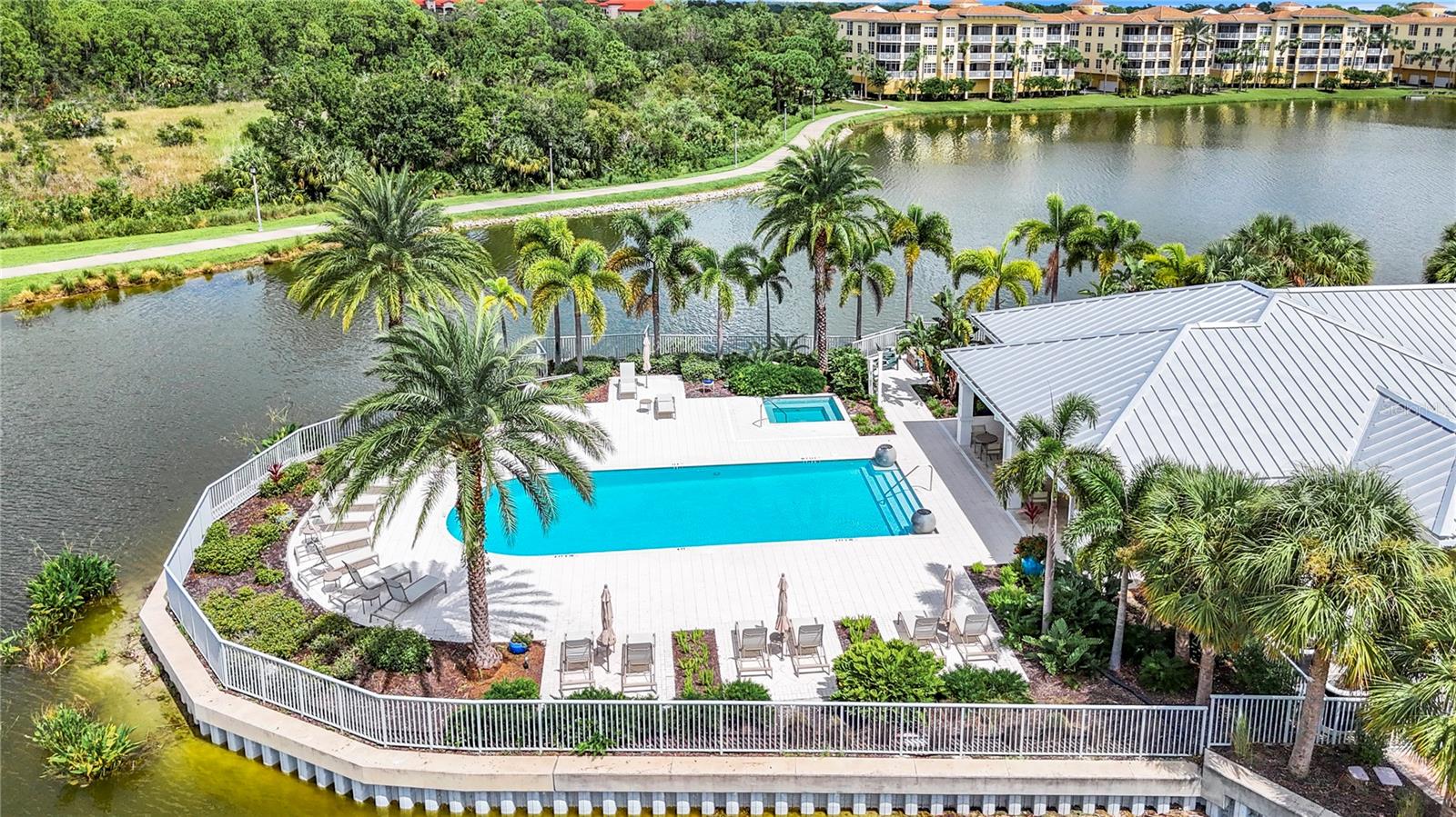 10530 BOARDWALK LOOP #304, LAKEWOOD RANCH, FL, 34202