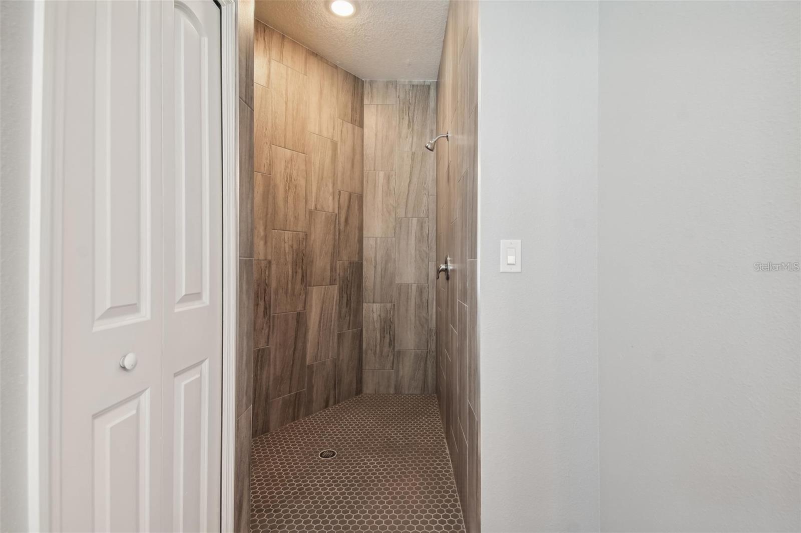 5575 N 113TH ST, SEMINOLE, FL, 33772