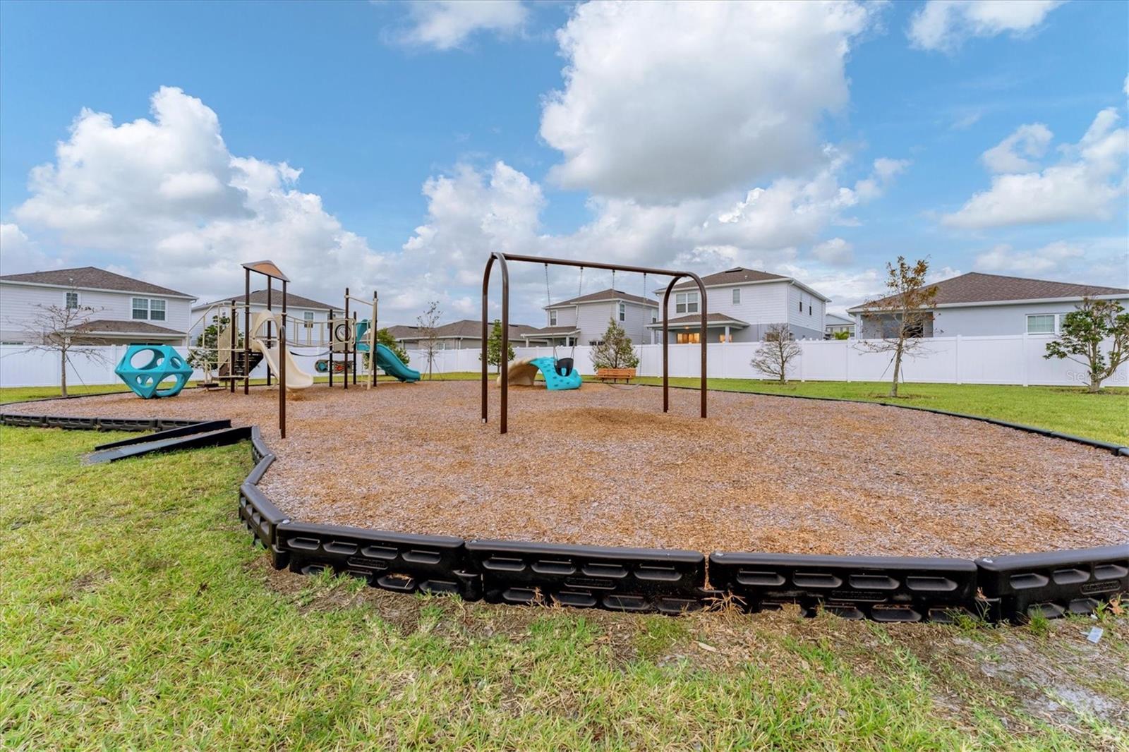 14236 CRIMSON AVE, BRADENTON, FL, 34211