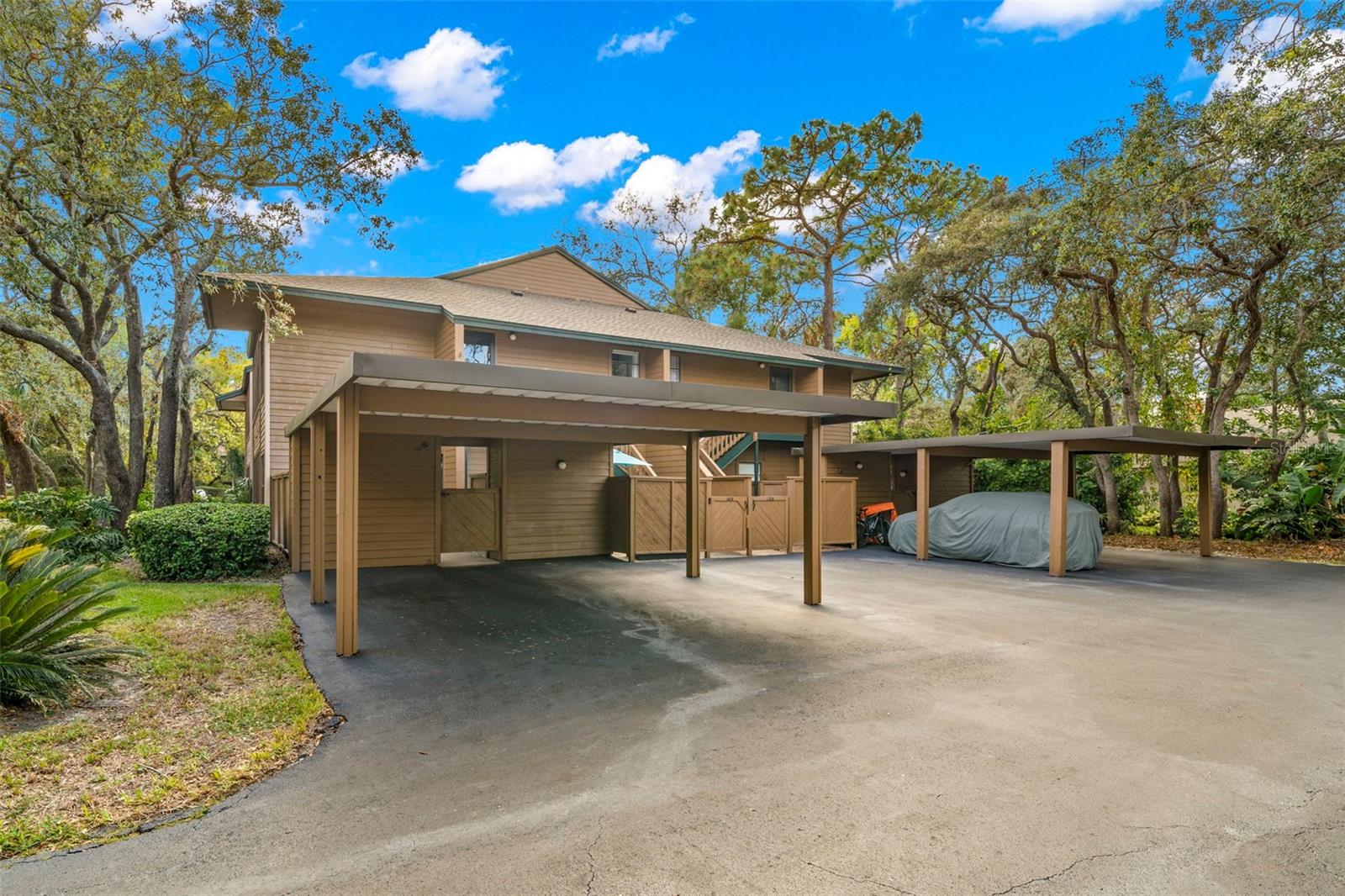 104 CYPRESS POND RD, PALM HARBOR, FL, 34683