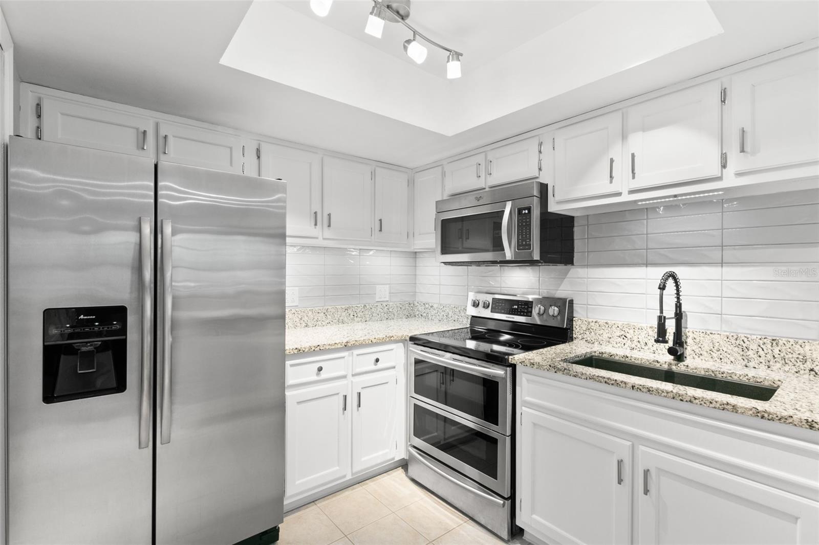 104 CYPRESS POND RD, PALM HARBOR, FL, 34683