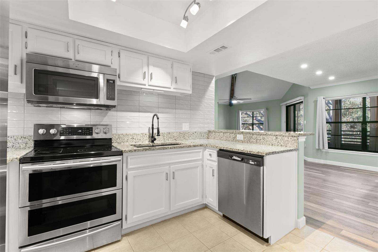 104 CYPRESS POND RD, PALM HARBOR, FL, 34683