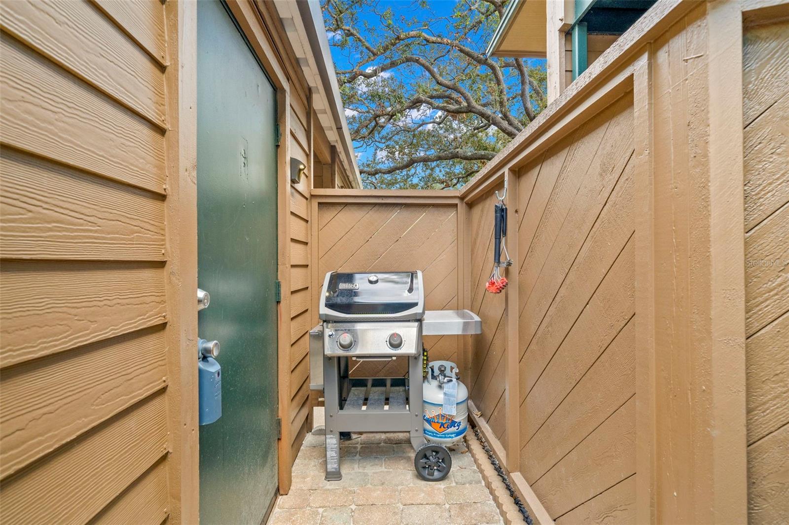 104 CYPRESS POND RD, PALM HARBOR, FL, 34683