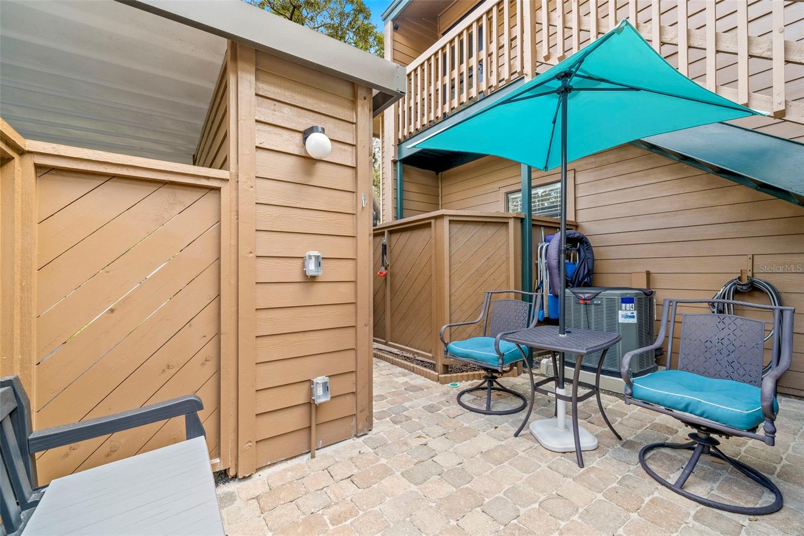 104 CYPRESS POND RD, PALM HARBOR, FL, 34683