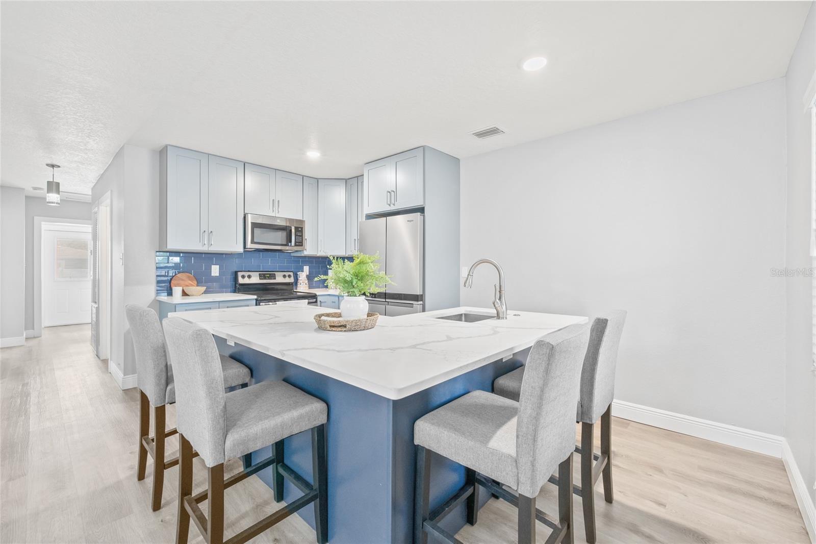 118 W FERN ST, TAMPA, FL, 33604