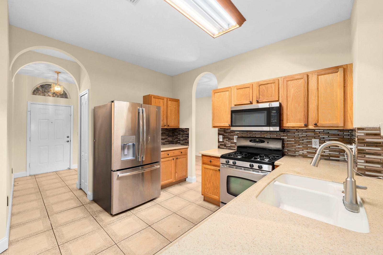 715 GRAND CANYON DR, VALRICO, FL, 33594