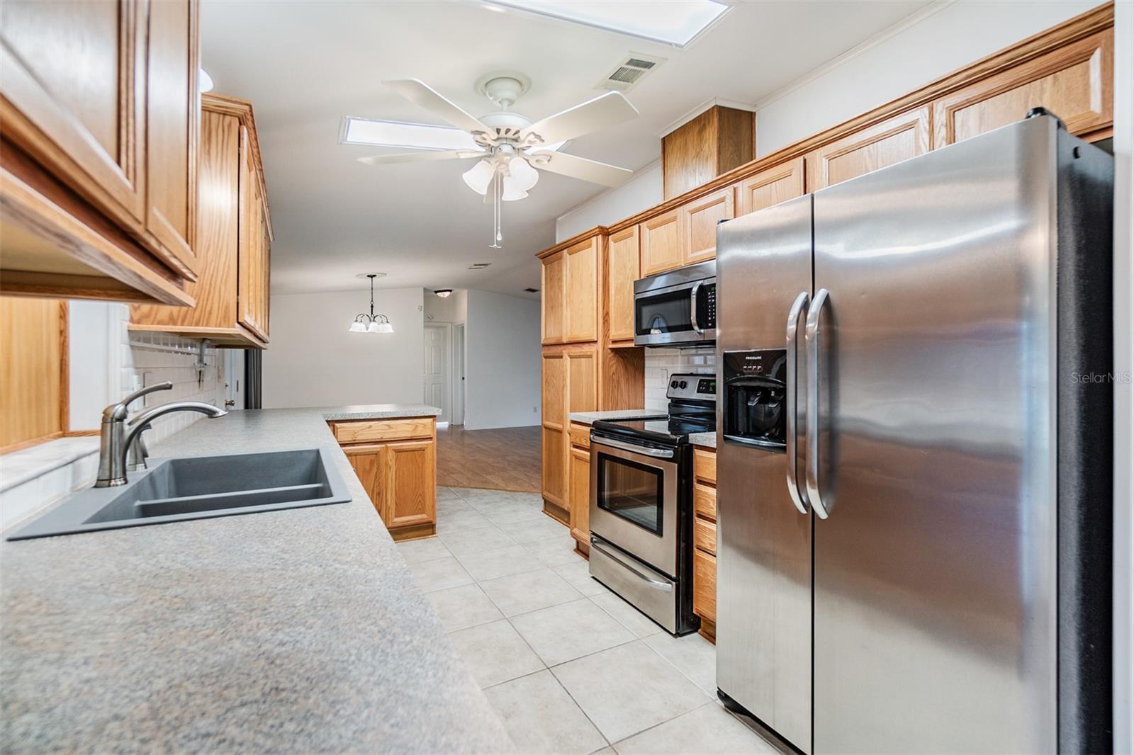 37449 GILL AVE, ZEPHYRHILLS, FL, 33541