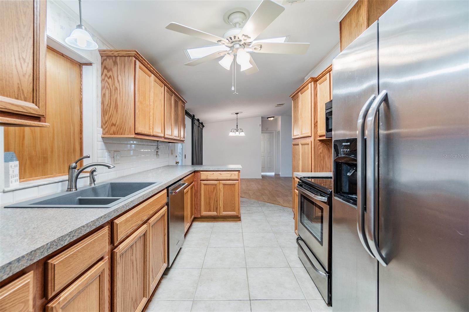 37449 GILL AVE, ZEPHYRHILLS, FL, 33541