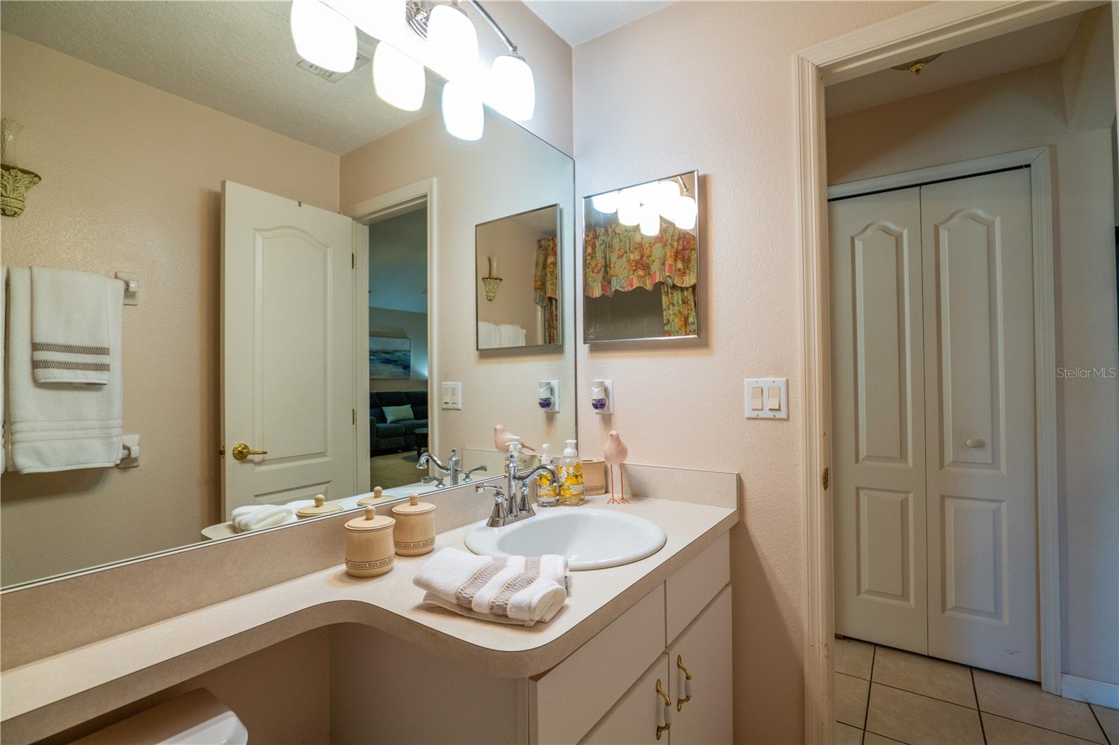 1042 WINDING WATERS CIR, WINTER SPRINGS, FL, 32708