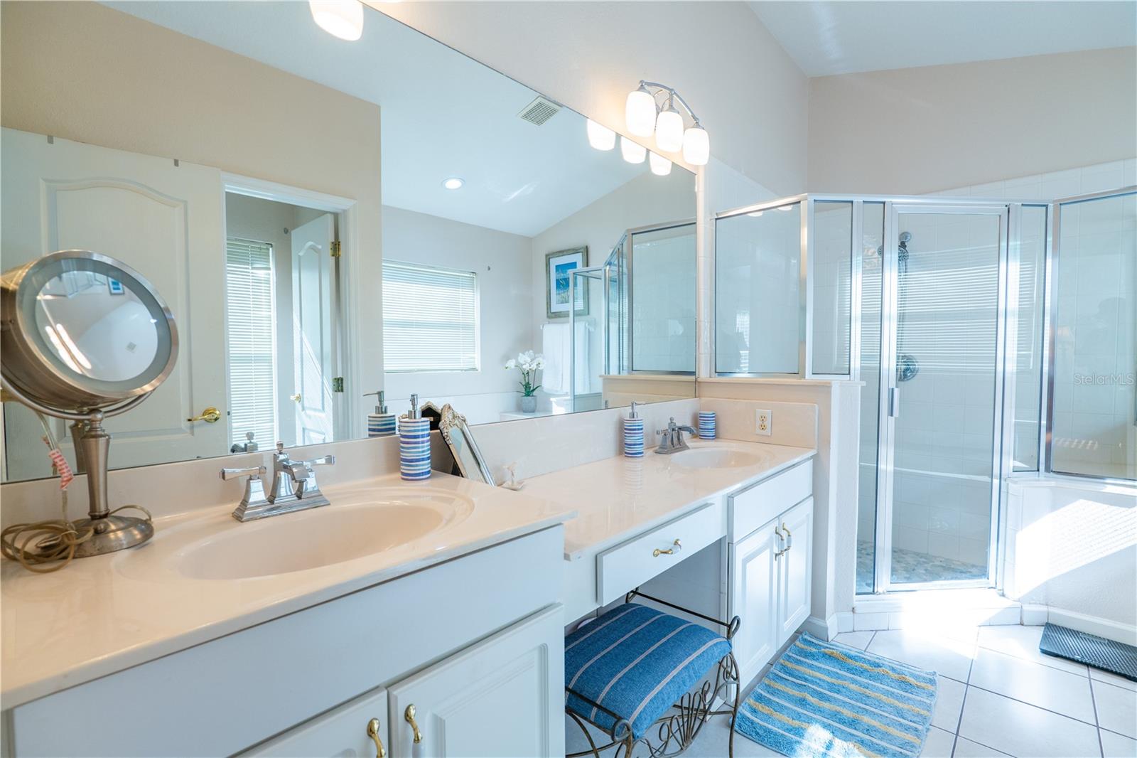 1042 WINDING WATERS CIR, WINTER SPRINGS, FL, 32708