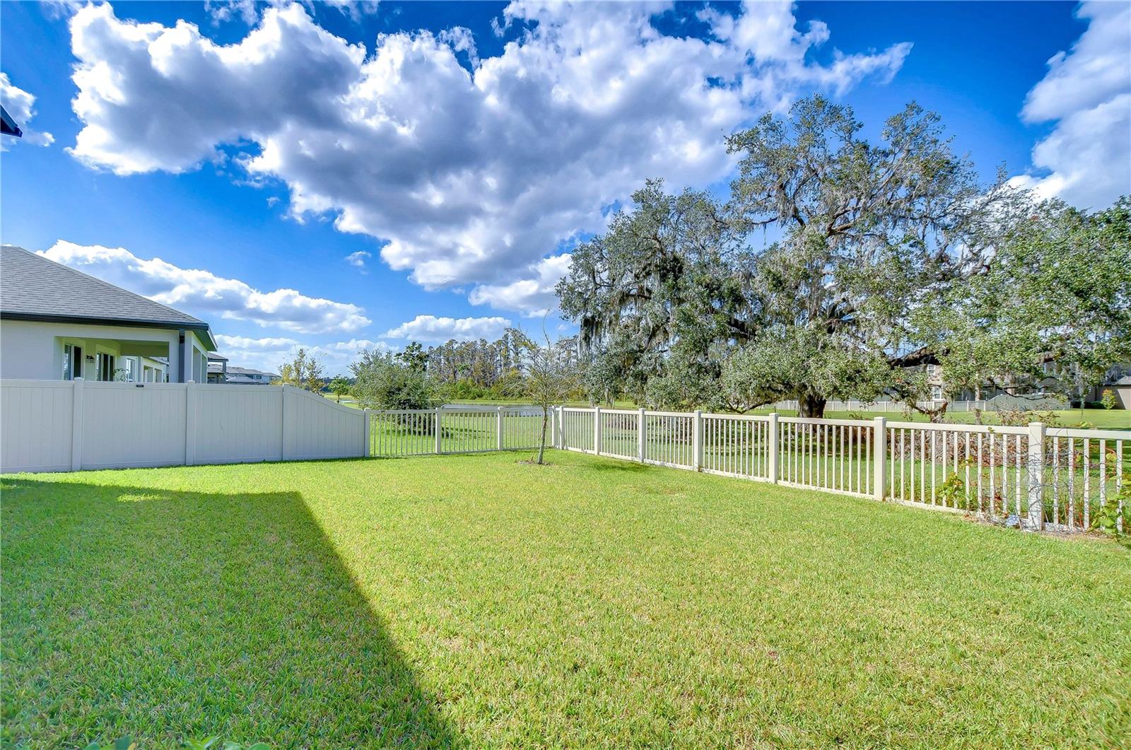 10330 STALLION FIELDS WAY, TAMPA, FL, 33647