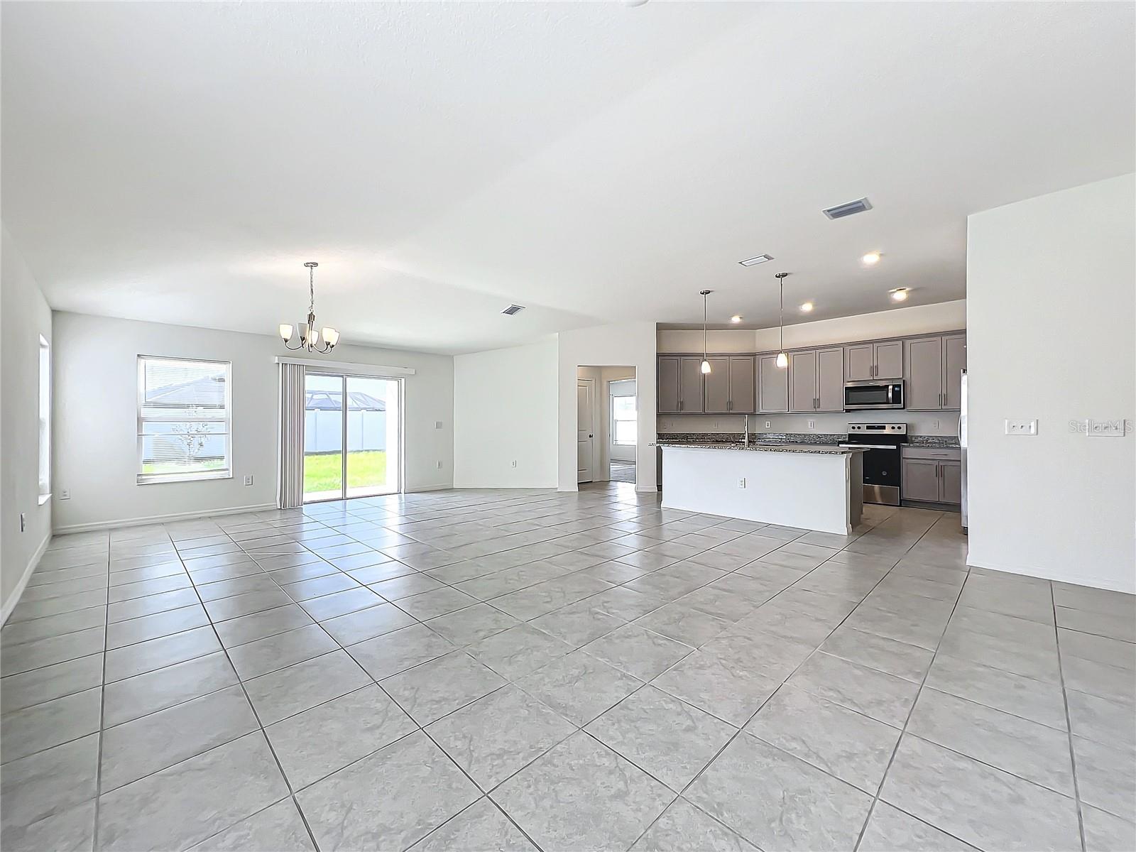 1028 MATTIE POINTE WAY, AUBURNDALE, FL, 33823