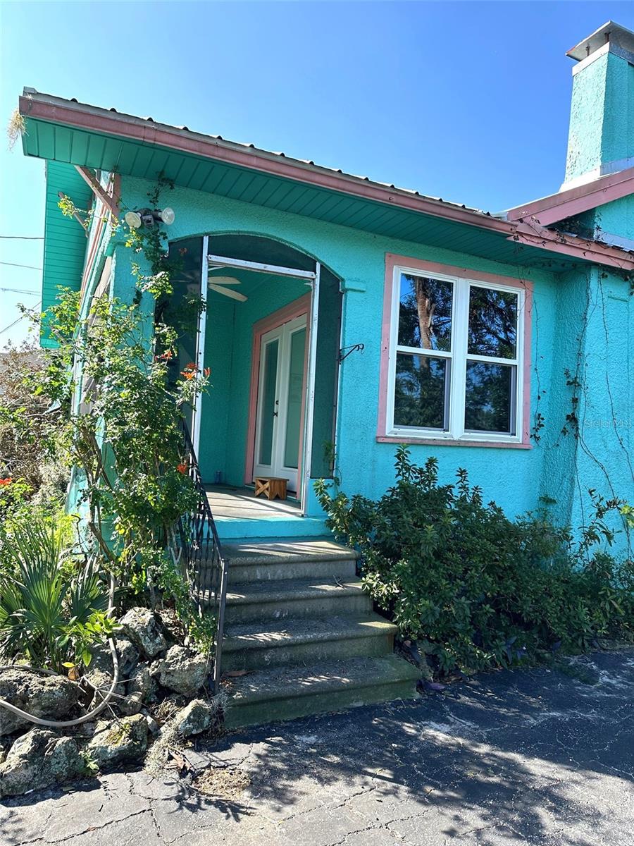 768 MANSFIELD RD, TAVARES, FL, 32778