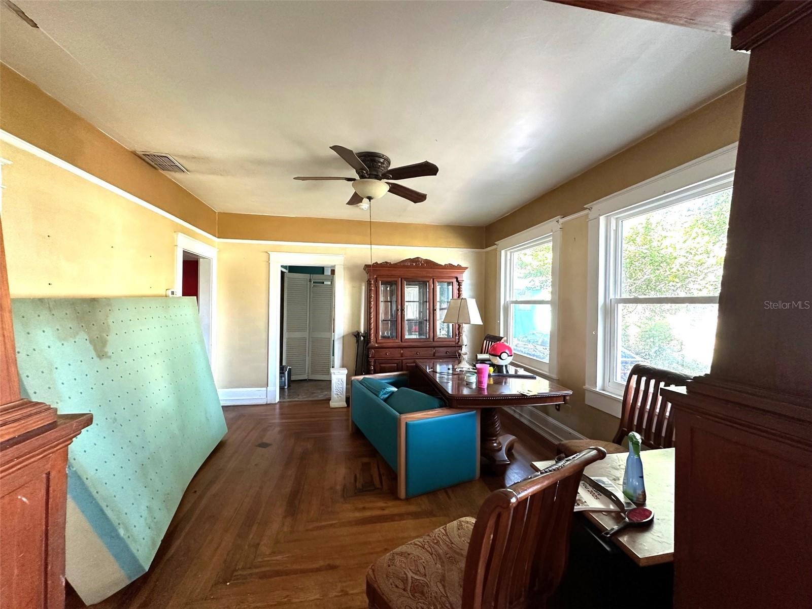 768 MANSFIELD RD, TAVARES, FL, 32778